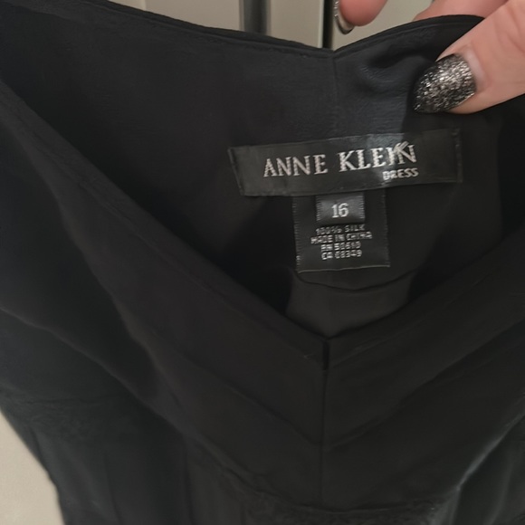 Anne Klein little black dress - Picture 3 of 4